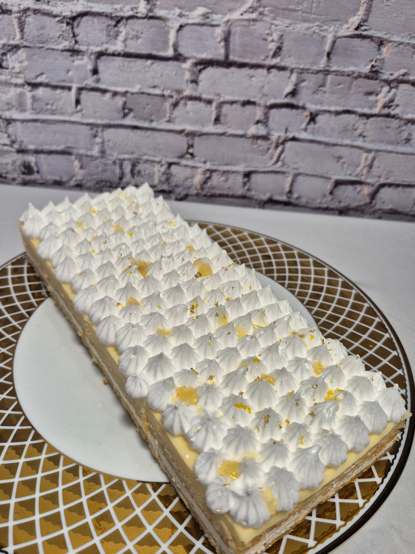 The lemon cake
